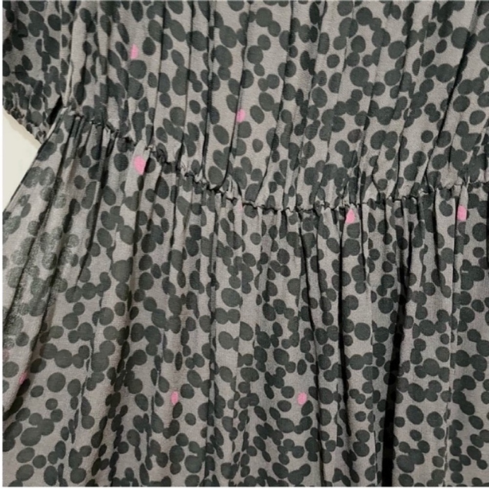 Boden abstract print dress gray black dots viscose pleated flowy puff sleeves - Picture 4 of 10